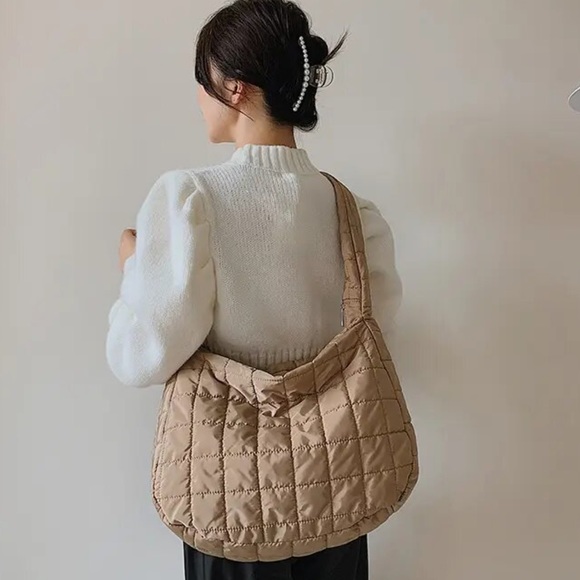 NWOT Quilted Bag Puffer Bag in Beige - Picture 2 of 4